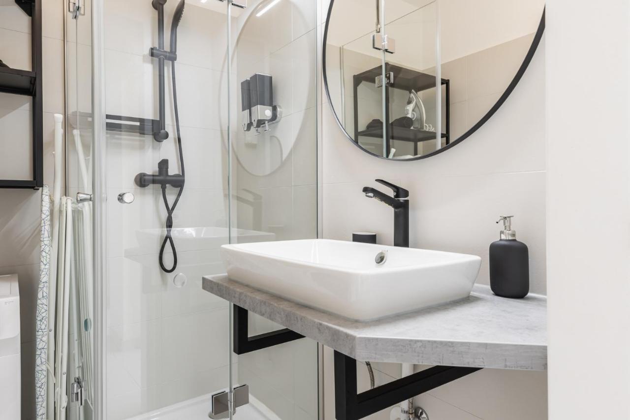 Bright Stylish Apartment With A Balcony In A Top Location Vienna Esterno foto
