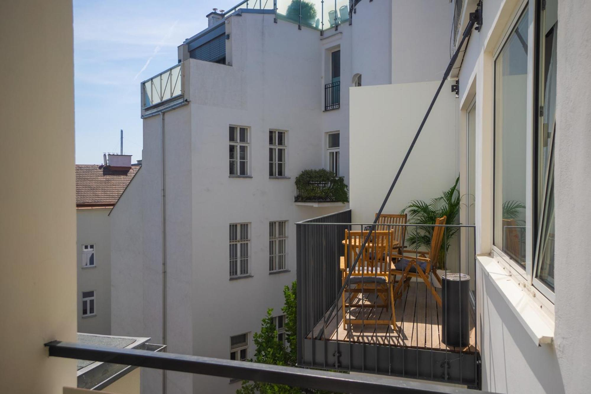 Bright Stylish Apartment With A Balcony In A Top Location Vienna Esterno foto